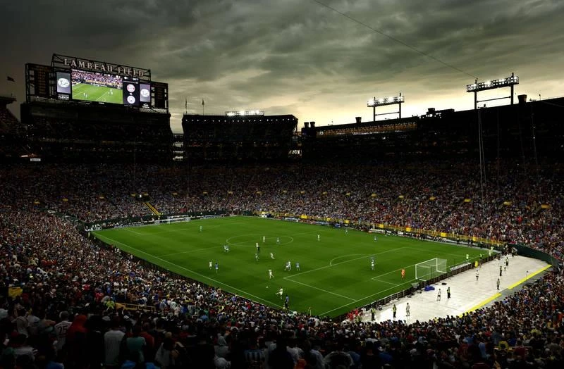 Các sân bóng Mỹ mùa hè này chào đón những Bayern, Man. City, Barcelona, Real Madrid... Haaland ghi bàn duy nhất trận giúp Man. City thắng "Hùm xám" 1-0. Nếu còn khoác áo Borussia Dortmund, Haaland và đồng đội dễ gì đánh bại "Hùm xám" Bayern.