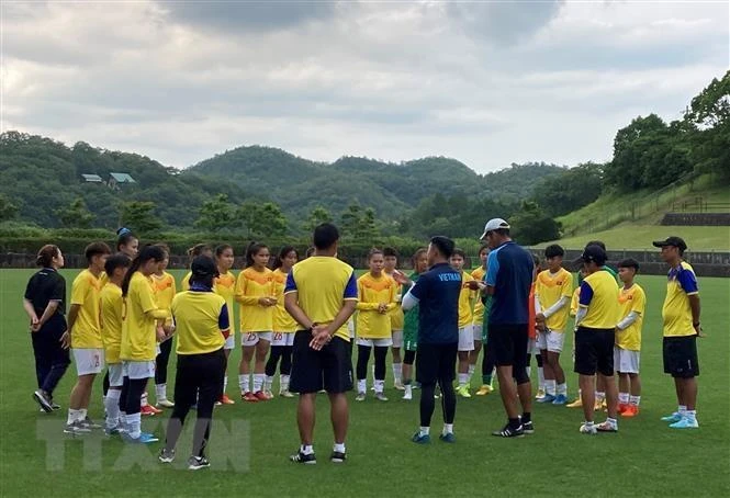 U-18 VN sẽ có chiến thắng trước Singapore lúc 15 giờ 30 hôm nay trên sân Jakabaring. Ảnh: VFF U-18 VN sẽ có chiến thắng trước Singapore lúc 15 giờ 30 hôm nay trên sân Jakabaring. Ảnh: VFF