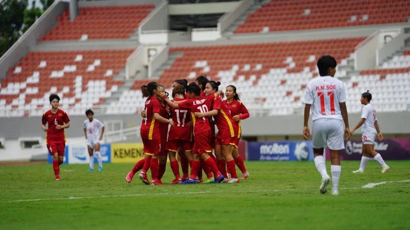 Các cô gái VN thắng Myanmar 4-1 ở bán kết nhưng không thể ghi bàn vào lưới Úc. Ảnh: CTP Các cô gái VN thắng Myanmar 4-1 ở bán kết nhưng không thể ghi bàn vào lưới Úc. Ảnh: CTP
