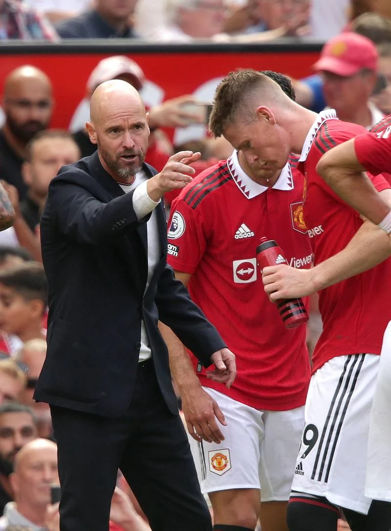 "Mười khó" vẫn tiếp tục gặp khó với MU mùa này? Bàn danh dự của MU cũng nhờ Alexis đá phản lưới nhà. "Mười khó" vẫn tiếp tục gặp khó với MU mùa này? Bàn danh dự của MU cũng nhờ Alexis đá phản lưới nhà.