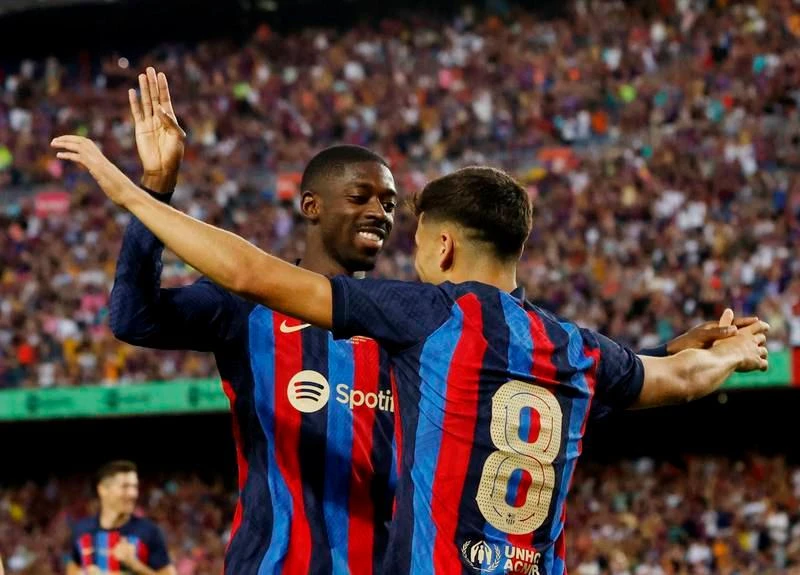 Dembele lẫn Pedri đều ghi bàn.