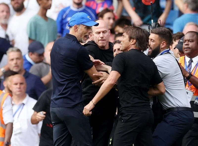 Conte va chạm với Tuchel ở trận Chelsea tiếp Tottenham hòa 2-2. Ảnh: Getty Conte va chạm với Tuchel ở trận Chelsea tiếp Tottenham hòa 2-2. Ảnh: Getty