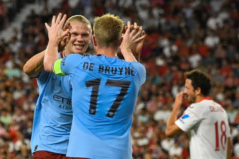 Haaland có cú đúp vào các phút 20 và 67 trong chiến thắng "4 sao" của Man. City tại Sevilla. Hai bàn còn lại do công Phil Foden và Ruben Dias ghi. Một "phiên bản Ronaldo" thời sung mãn.