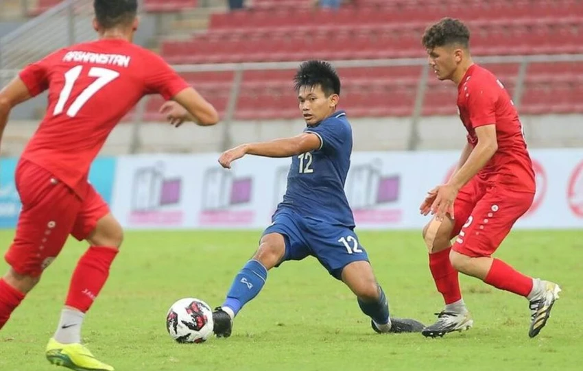 Thái Lan (xanh) thắng dễ Afghanistan 3-0. Ảnh: CTP Thái Lan (xanh) thắng dễ Afghanistan 3-0. Ảnh: CTP