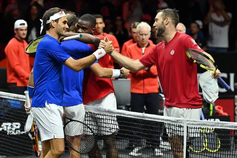 Bộ đôi Federer và Nadal dừng bước trước bộ đôi Jack Sock - Tiafoe của đội tuyển thế giới. Bộ đôi Federer và Nadal dừng bước trước bộ đôi Jack Sock - Tiafoe của đội tuyển thế giới.