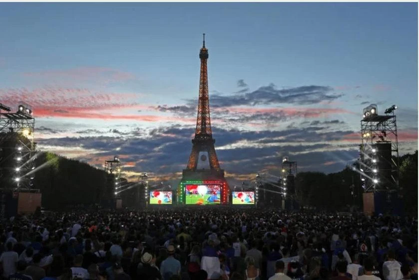 Paris tẩy chay World Cup 2022: ‘Vuốt mặt không nể mũi’ ảnh 2 Paris tẩy chay World Cup 2022: ‘Vuốt mặt không nể mũi’ ảnh 2