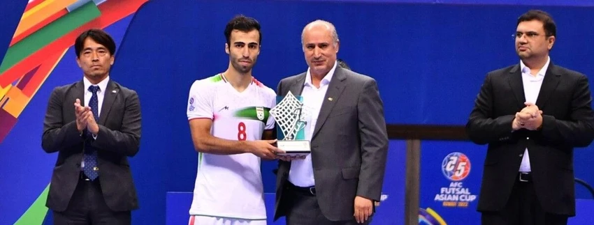 Moslem Oladghabad của Iran được chọn Cầu thủ xuất sắc nhất giải (MVP). Ảnh: AFC 10 bàn thắng qua sáu trận, Hussein Tayebi đoạt giải Vua phá lưới. Ảnh: AFC Thủ môn Guilherme Kuromoto của Nhật đoạt danh Hiệu thủ môn hay nhất giải. Ảnh: AFC Đội trưởng Arthur Oliveira của Nhật, linh hồn và thủ lĩnh của "Blue Samurai". Ảnh: AFC Nhật Bản lần thứ tư lên ngôi....rất bất ngờ và đầy chất "Blue Samurai". Ảnh: AFC Moslem Oladghabad của Iran được chọn Cầu thủ xuất sắc nhất giải (MVP). Ảnh: AFC 10 bàn thắng qua sáu trận, Hussein Tayebi đoạt giải Vua phá lưới. Ảnh: AFC Thủ môn Guilherme Kuromoto của Nhật đoạt danh Hiệu thủ môn hay nhất giải. Ảnh: AFC Đội trưởng Arthur Oliveira của Nhật, linh hồn và thủ lĩnh của "Blue Samurai". Ảnh: AFC Nhật Bản lần thứ tư lên ngôi....rất bất ngờ và đầy chất "Blue Samurai". Ảnh: AFC