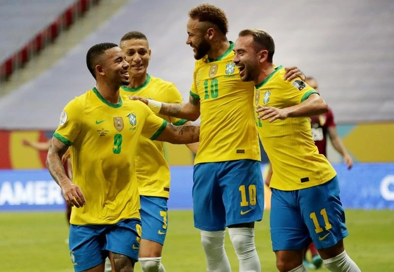 Messi cho rằng, Brazil là ứng viên sáng giá để lên ngôi, nhưng Argentina không sợ ai. Ảnh: Getty Messi cho rằng, Brazil là ứng viên sáng giá để lên ngôi, nhưng Argentina không sợ ai. Ảnh: Getty