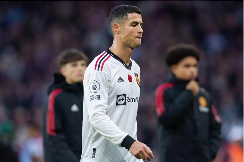 Ở tuổi 37 dễ gì Ronaldo chấp nhận "hoàng hôn của đời cầu thủ". Ảnh: AFP Cristiano Ronaldo