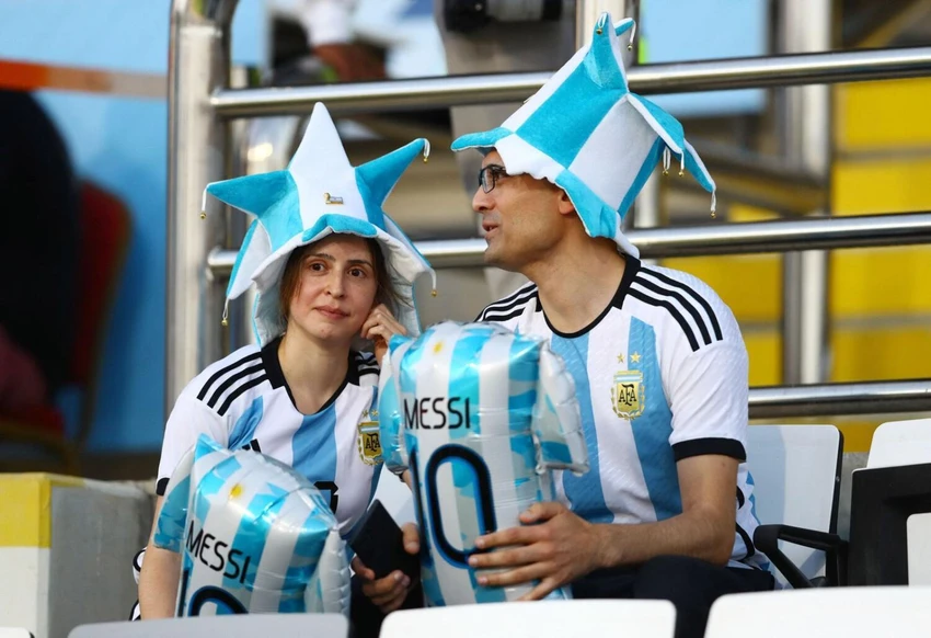 Messi và đồng đội ém quân đá giao hữu với UAE ảnh 2 Messi và đồng đội ém quân đá giao hữu với UAE ảnh 2