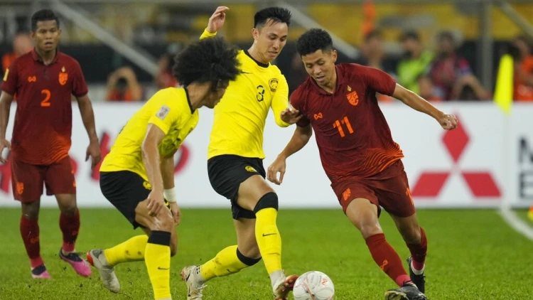 Hôm nay Phala Bordin (11) cũng kém duyên chẳng khác gì đàn anh Dangda. Ảnh: CTP Hôm nay Phala Bordin (11) cũng kém duyên chẳng khác gì đàn anh Dangda. Ảnh: CTP