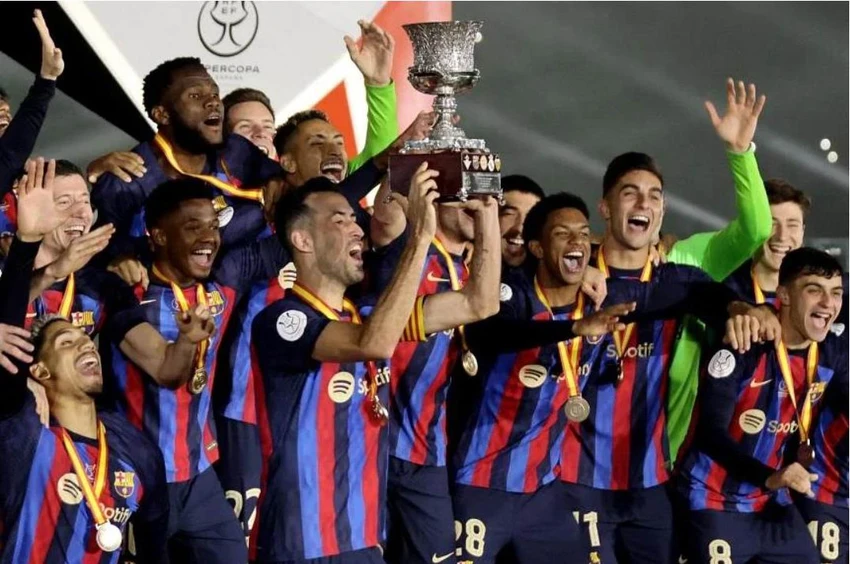 Đánh bại đại kỳ phùng Real Madrid, Barcelona lên ngôi Siêu cúp Tây Ban Nha. Ảnh: Reuters.
