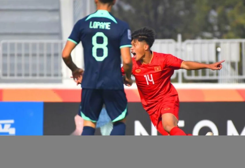 Quốc Việt Nam ghi bàn duy nhất trận giúp VN đánh bại Úc 1-0. Ảnh: CTP Quốc Việt Nam ghi bàn duy nhất trận giúp VN đánh bại Úc 1-0. Ảnh: CTP