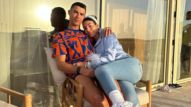 Ronaldo và bạn gái rất hài lòng về cuộc sống ở Saudi Arabia. Ảnh: S.E Ronaldo và bạn gái rất hài lòng về cuộc sống ở Saudi Arabia. Ảnh: S.E