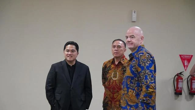 Indonesia thất thoát hàng trăm triệu USD cho chiến dịch World Cup U-20 bao năm qua, trong đó có việc "bảo lưu" quyền đăng cai" từ năm 2021 sang năm 2023 do dịch bệnh COVID-19 bùng phát. Indonesia thất thoát hàng trăm triệu USD cho chiến dịch World Cup U-20 bao năm qua, trong đó có việc "bảo lưu" quyền đăng cai" từ năm 2021 sang năm 2023 do dịch bệnh COVID-19 bùng phát.