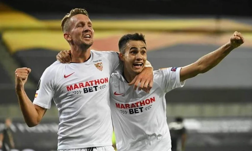 Luuk de Jong có ghi bàn cho Sevilla tại Old Trafford sáng sớm 14-4? Ảnh: AP Luuk de Jong có ghi bàn cho Sevilla tại Old Trafford sáng sớm 14-4? Ảnh: AP