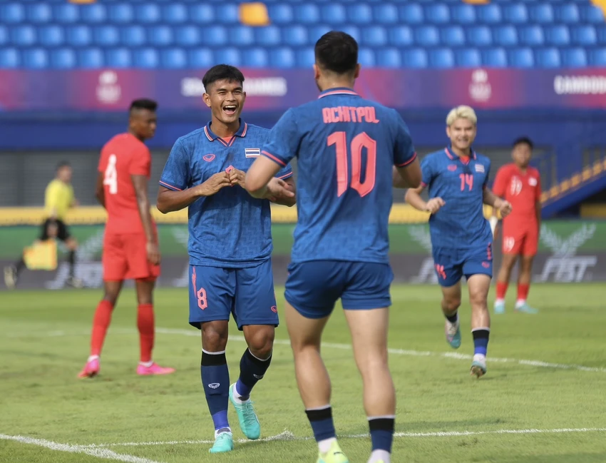 Dù thắng Singapore 3-1 không khó, nhưng Thái Lan vẫn còn những hạn chế. Ảnh: CTP