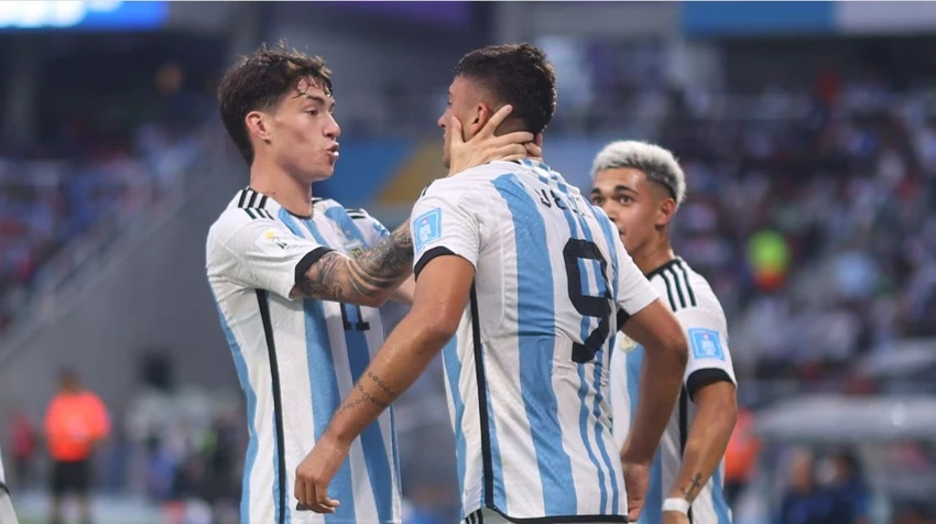 U-20 Argentina hủy diệt New Zealand 5-0 tạo điều kiện Uzbekistan lên ngôi nhì bảng A. Ảnh: AFC U-20 Argentina hủy diệt New Zealand 5-0 tạo điều kiện Uzbekistan lên ngôi nhì bảng A. Ảnh: AFC