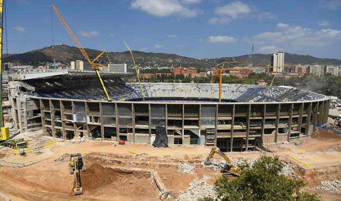 Nou Camp làm mới lại để nâng sức chứa lên 99 ngàn chỗ ngồi. Ảnh: A.N Nou Camp làm mới lại để nâng sức chứa lên 99 ngàn chỗ ngồi. Ảnh: A.N