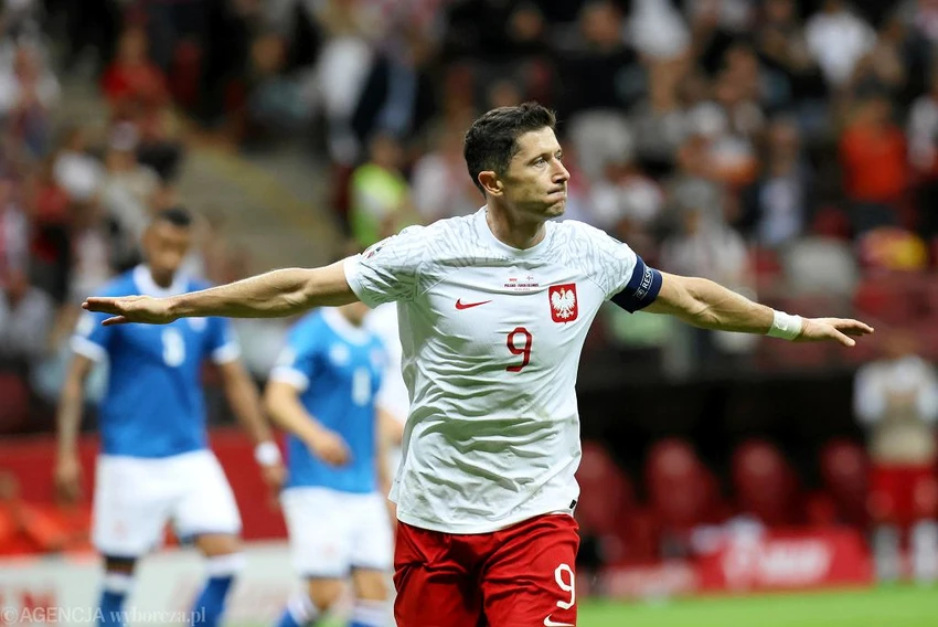 Dinh-cao-va-lan-gio-moi-Lewandowski.jpg