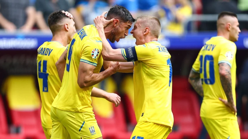 Chờ vé vớt ở Euro 2024