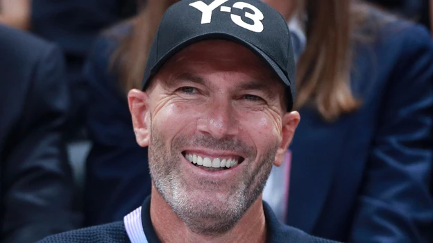 Zidane-di-xem-01.jpg