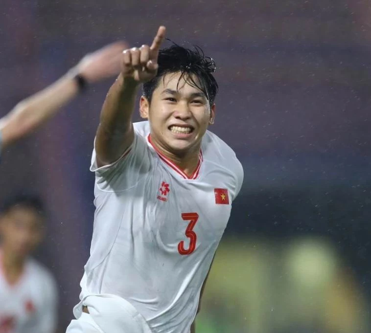 U-17-Viet-nam-Cuoi-2.jpg