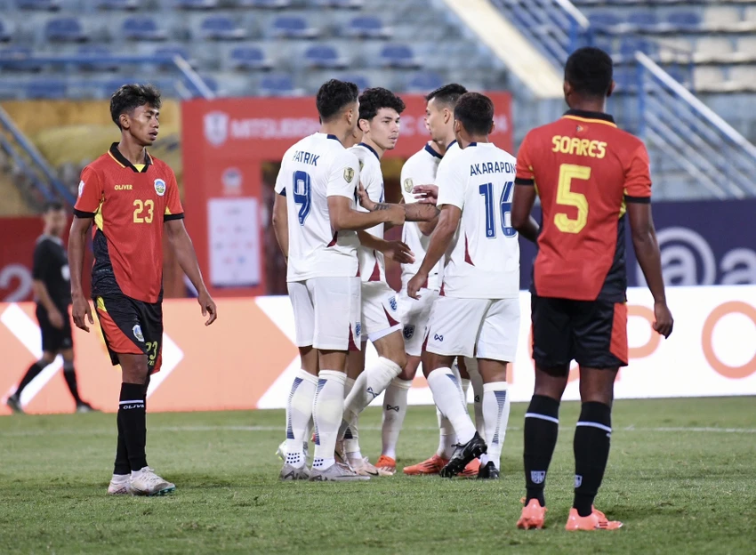 AFF- Cup- Dong- Tomor-Thai-2.jpg