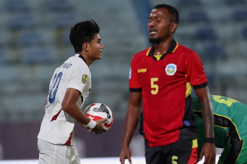 AFF- Cup- Dong- Tomor-Thai.jpg