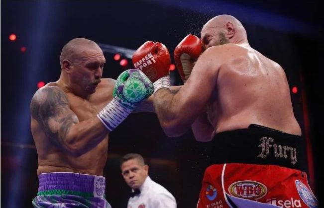 tai-dau-usyk-tyson-05-4772.jpg