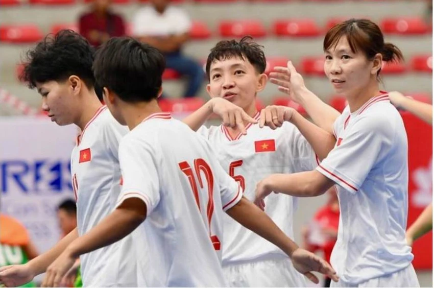 Tuyen- Viet-Nam-Futsal-Nu-3.jpg