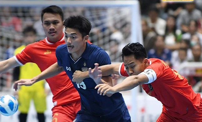 Chu-nha- Thai- Lan.jpg