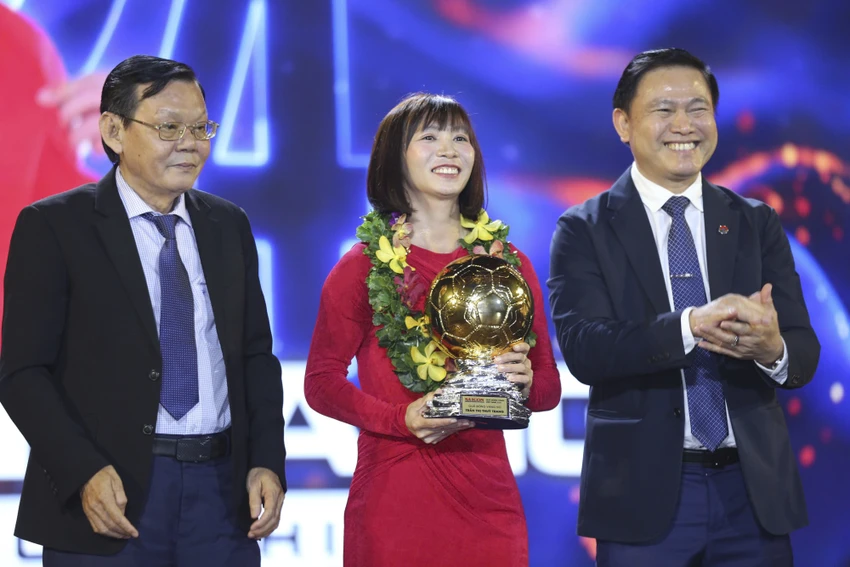 Qua-bong-vang-Thuy-trang.JPG