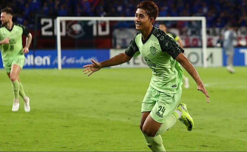 Chỉ khoảnh khắc xuất sắc, xuất hiện người hùng Suphnat giúp Buriram Utd vào tứ kết AFC Champions League Elite. Ảnh: AFC