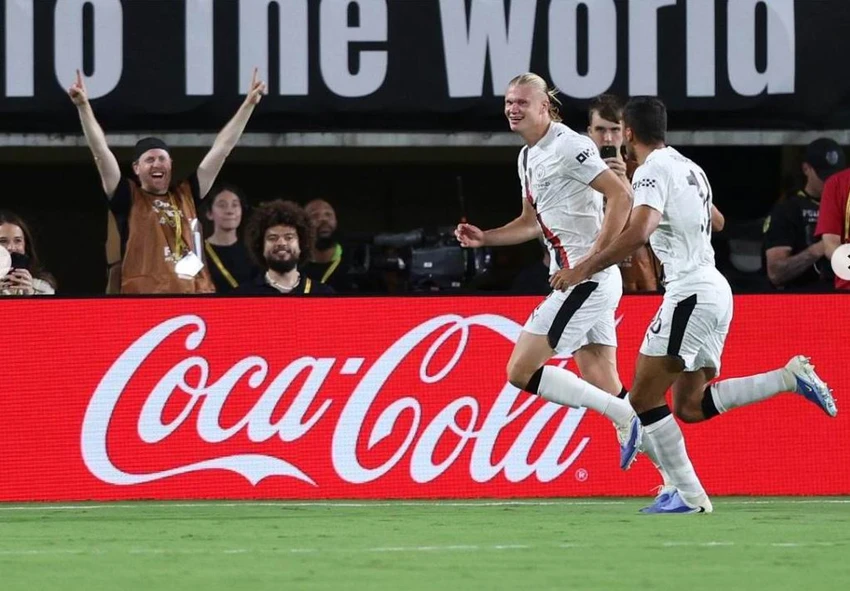 'Sát thủ' Haaland ghi bàn nhưng Man. City cũng thua CLB Al Hilal. Ảnh Cridit: Nathan Ray/Reuters.