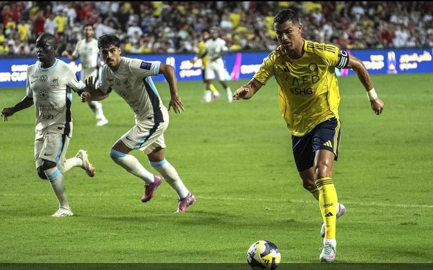 Ronaldo- dua- Al- Nassr- 4.jpg