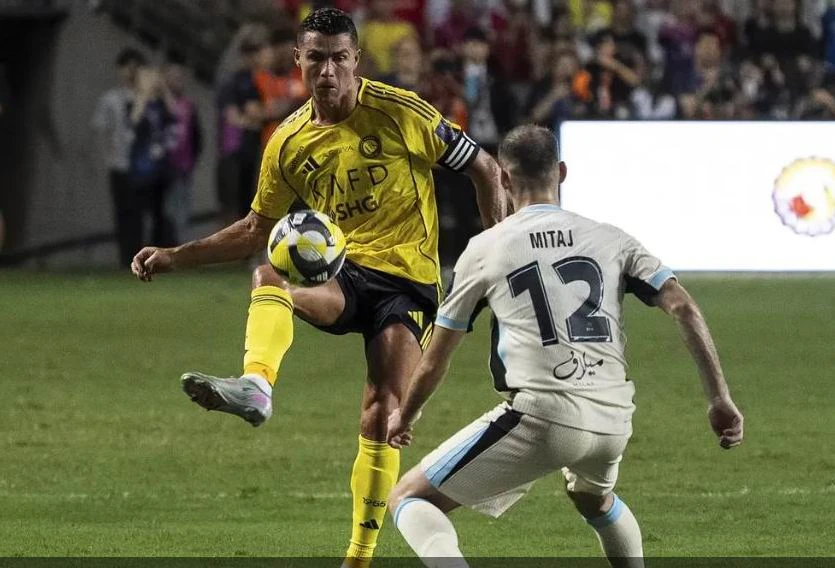 Ronaldo- dua- Al- Nassr- 6.jpg