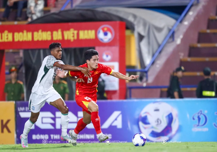 U-23- Viet-Nam- Bangladesh-1.jpg