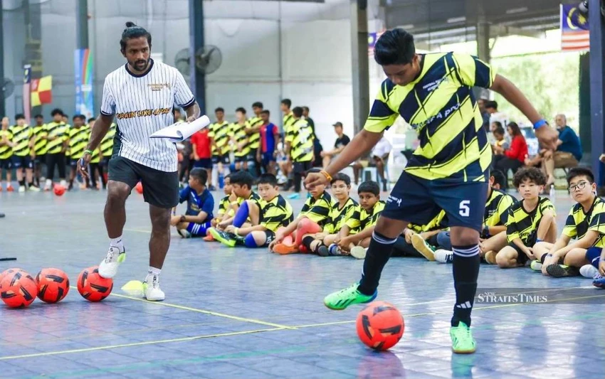 Cau- thu- Malaysia.jpg