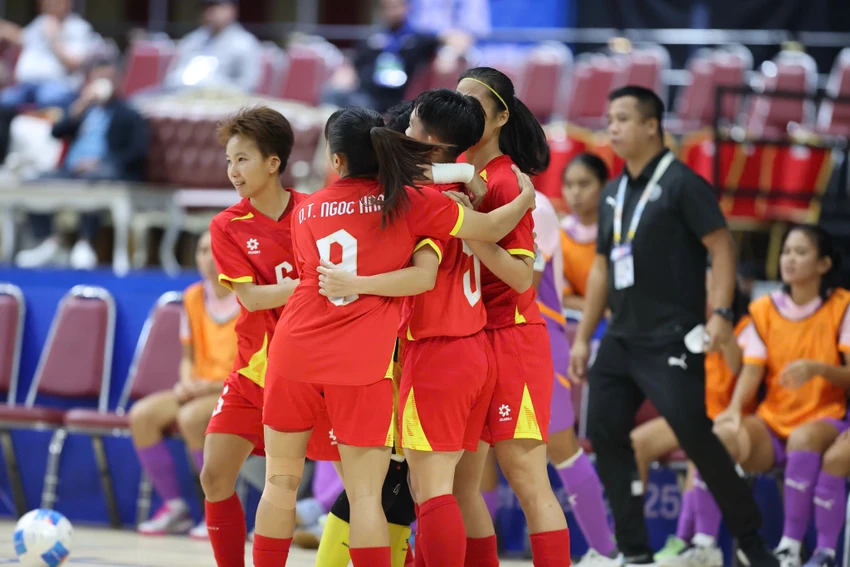 Tuyen- Viet-Nam- Fut-1.jpg