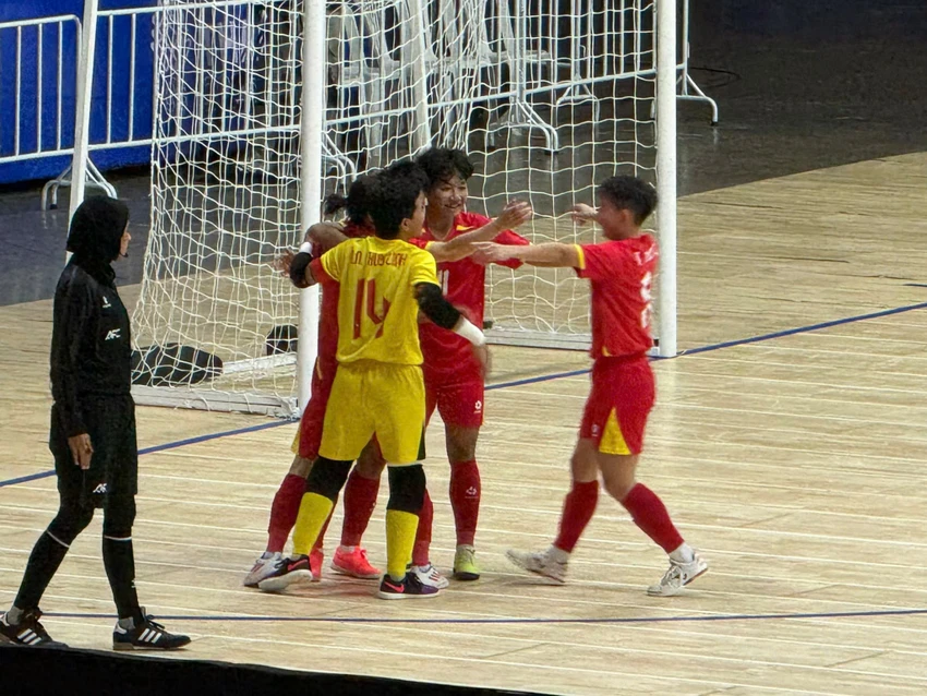 Tuyen- Viet-Nam- Fut-4.jpg
