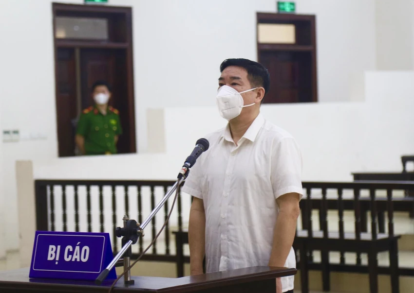 Bị cáo Phùng Anh Lê cho rằng không phạm tội Bị cáo Phùng Anh Lê cho rằng không phạm tội
