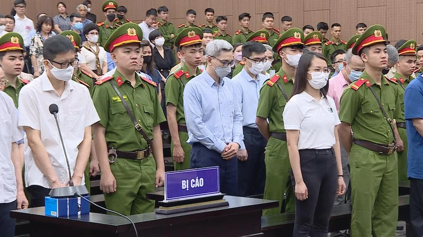 Các bị cáo nghe tuyên án. Ảnh: CTV Các bị cáo nghe tuyên án. Ảnh: CTV