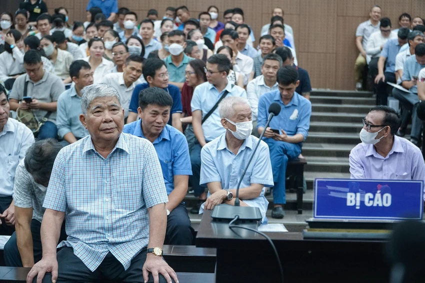 Ông Lê Thanh Thản tại phiên tòa. Ảnh: PHI HÙNG Ông Lê Thanh Thản tại phiên tòa. Ảnh: PHI HÙNG