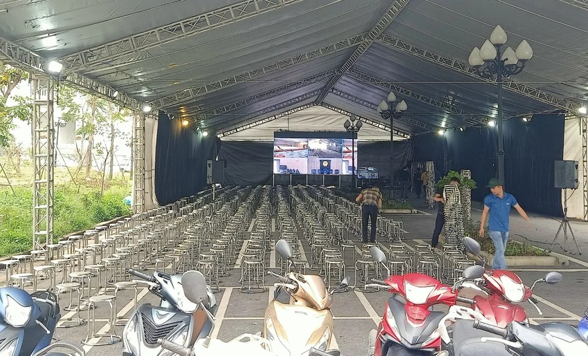 Tân Hoàng Minh 1.jpg