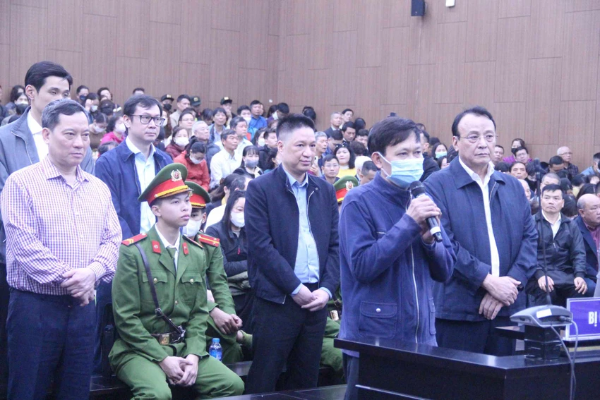 Tân Hoàng Minh (2).jpg