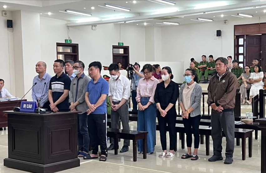 Việt Á.jpg