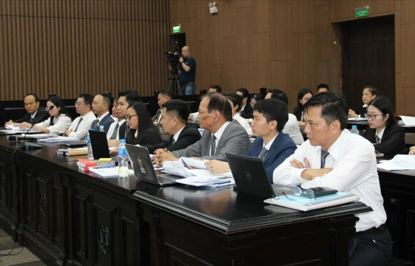 các luật sư đưa hối lộ cựu thứ trưởng.jpg