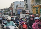 Cận tết, Bến xe Miền Đông căng thẳng ùn tắc
