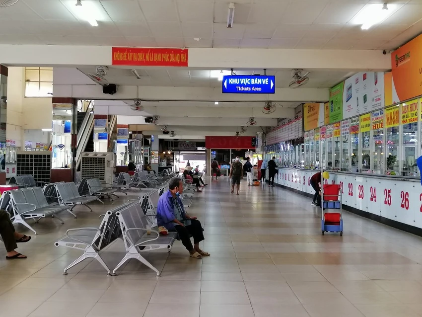 khai-bao-y-te-ben-xe-mien-dong-2